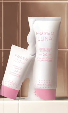 LUNA Micro-Foam Cleanser 2.0 | White/Pink