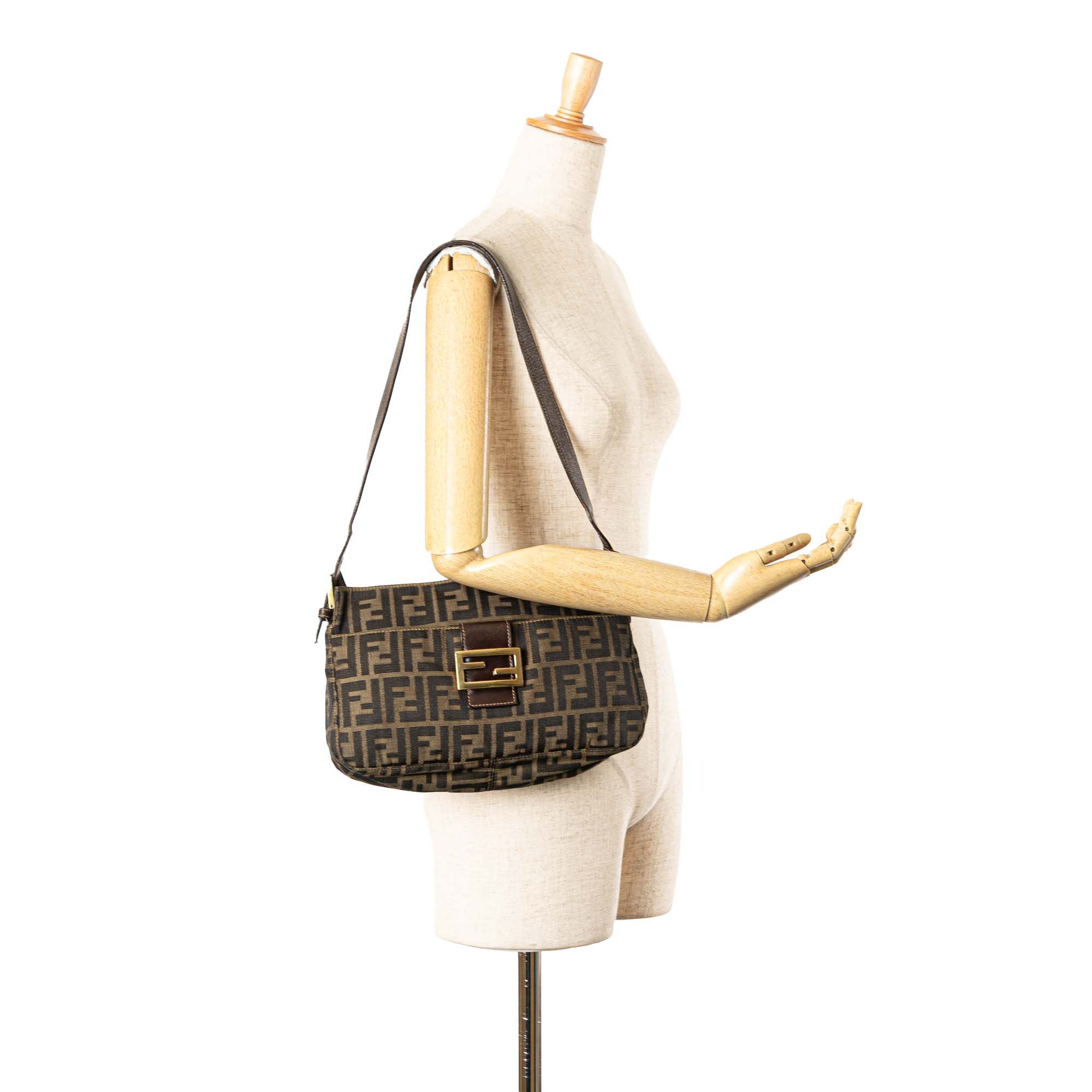 Fendi | Pre-Owned Zucca Canvas Shoulder Bag - III | Brown