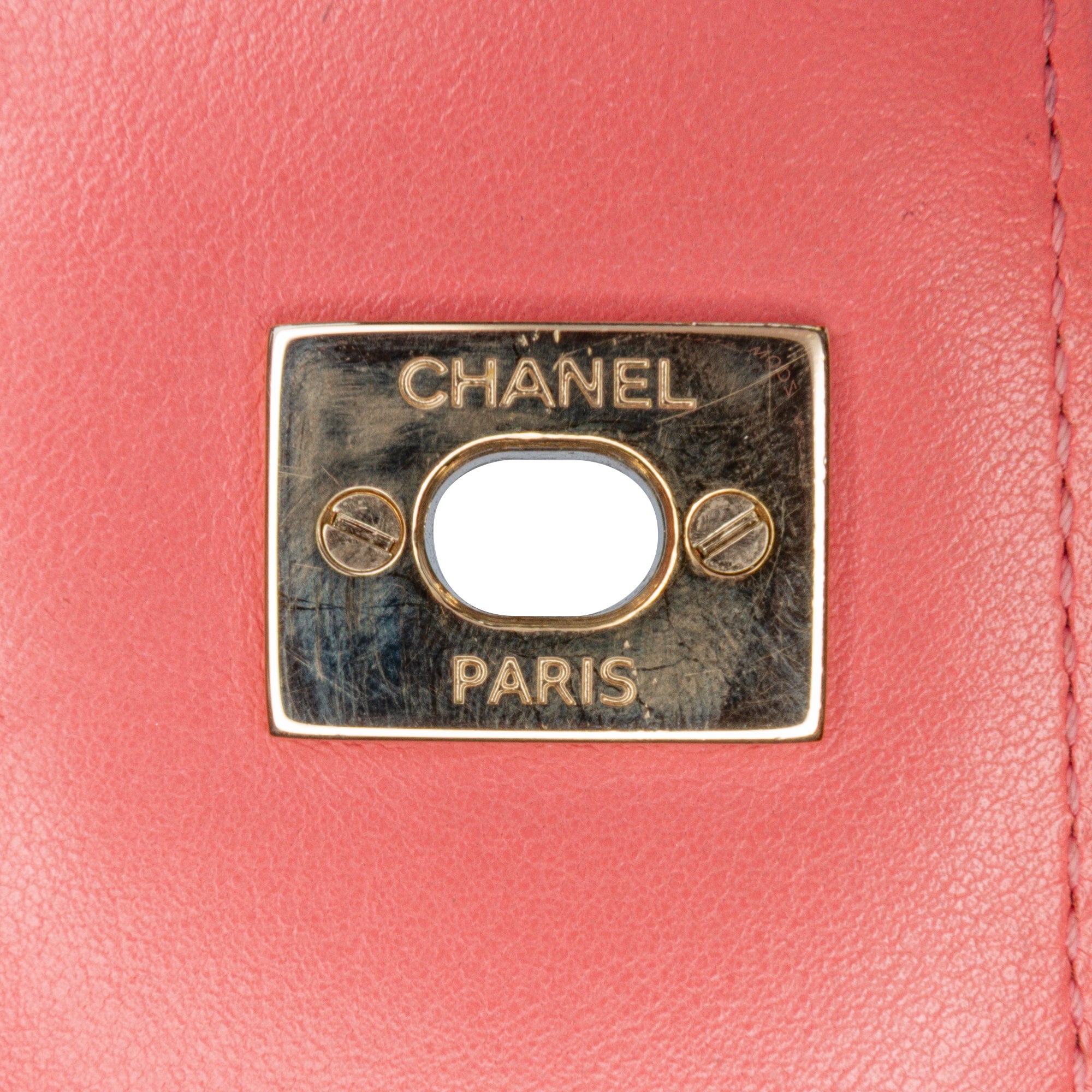 Chanel | Pre-Owned Medium Chevron Lambskin Statement Flap | Pink