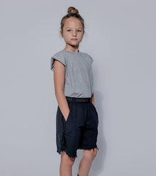 Kid | Airy Ruffled Shorts | Black