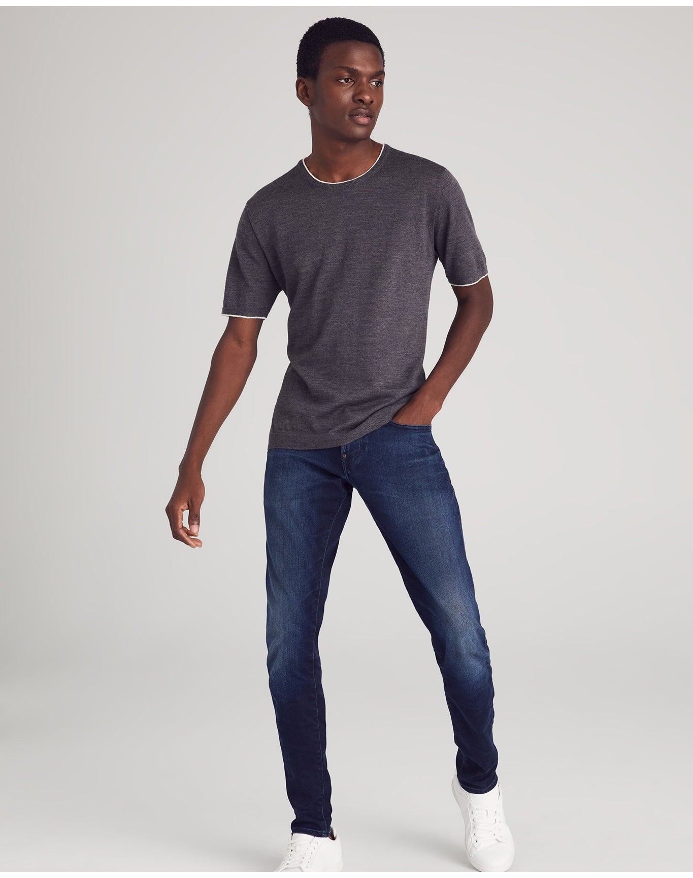 Nomad1942 | Men | Bond T-Shirt | Carbon