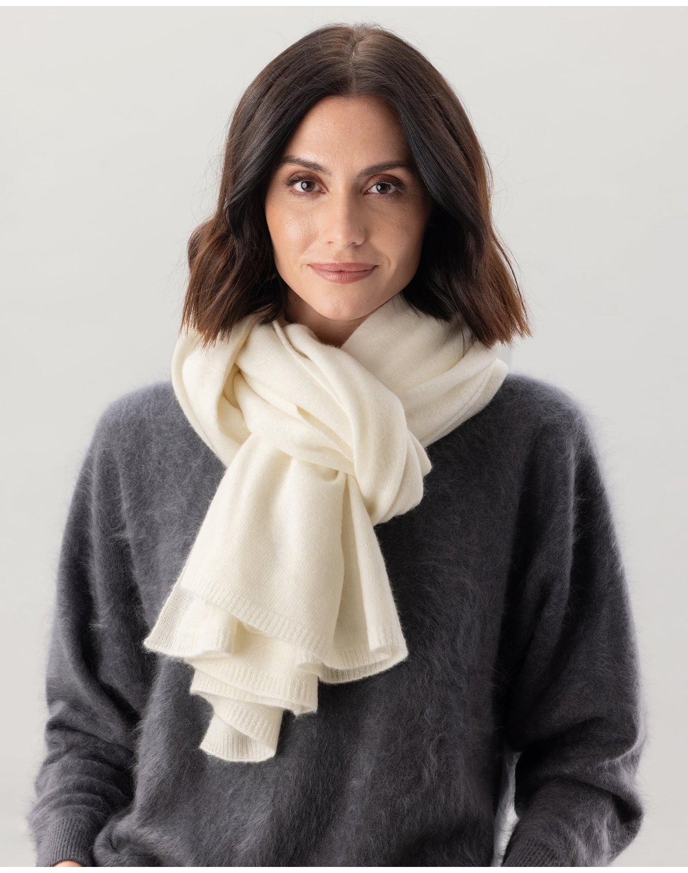 Nomad1942 | Unisex | Kennedy Cashmere Travel Wrap | Ivory
