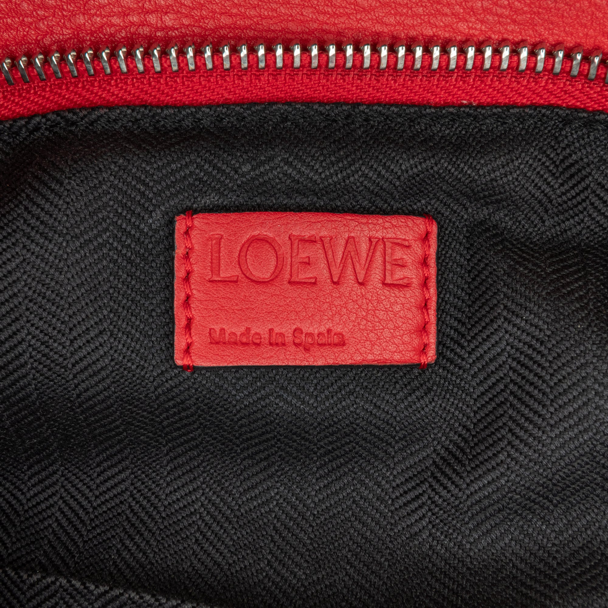 Loewe | Pre-Owned Small Bicolor Calfskin Puzzle Satchel | Red