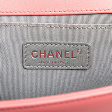 Chanel | Pre-Owned Old Medium Chevron Lambskin Boy Flap | Pink