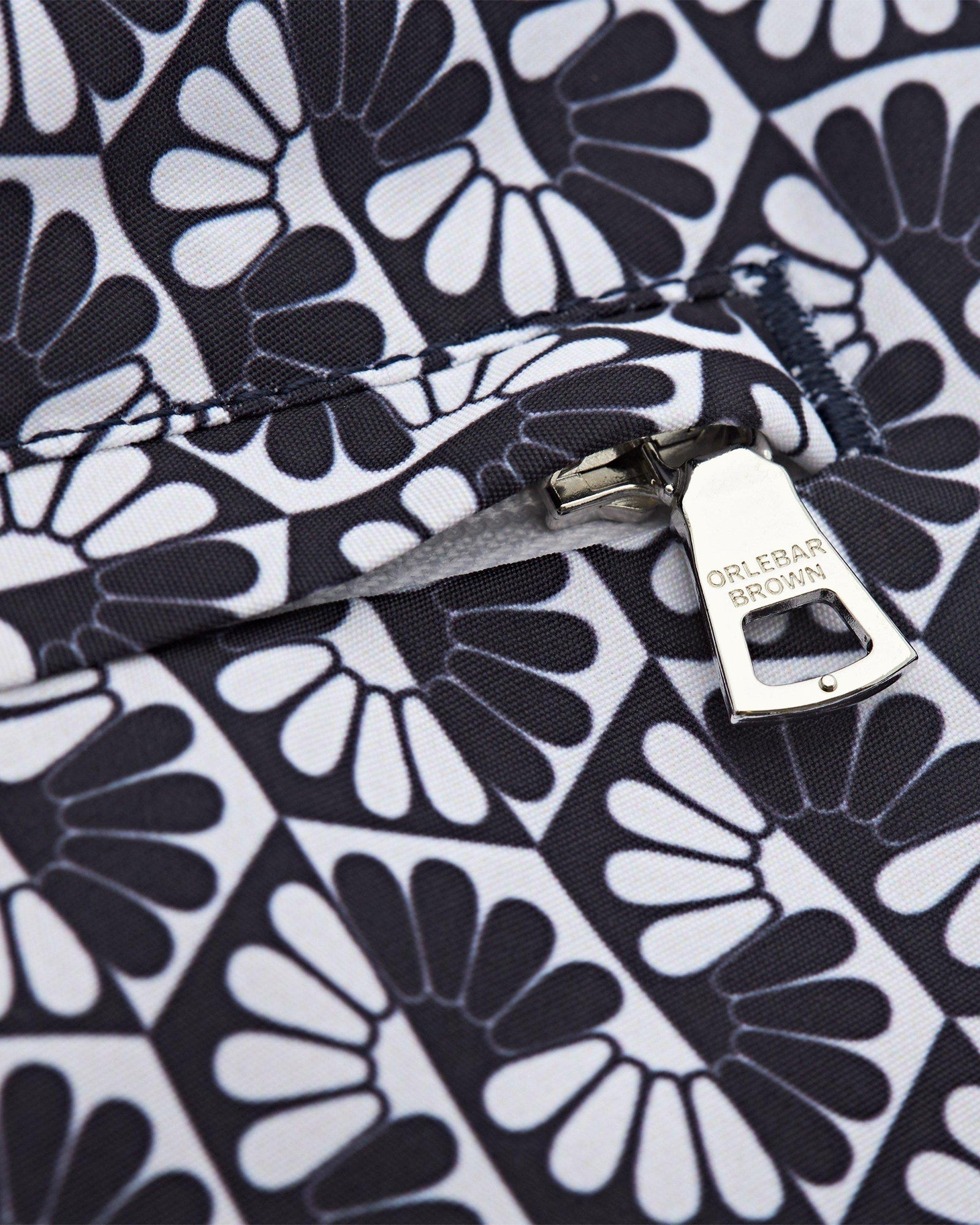 Bulldog Navy/White Otaru Mid-Length Swim Shorts | Navy/ White