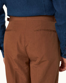 Carsyn Slim Fit Tapered Cotton-Linen Trousers Woven In Italy in Cinnamon Coffee colour | Cinnamon Coffee