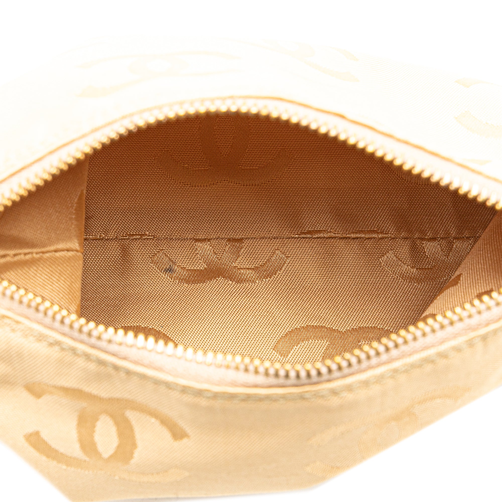 Chanel | Pre-Owned CC Chevron Quilted Lambskin Chain Shoulder Bag | Brown/Beige