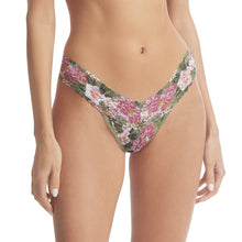 Signature Lace Low Rise Thong | Florist