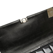 Chanel | Pre-Owned CC Chocolate Bar Patent Clutch on Chain | Black