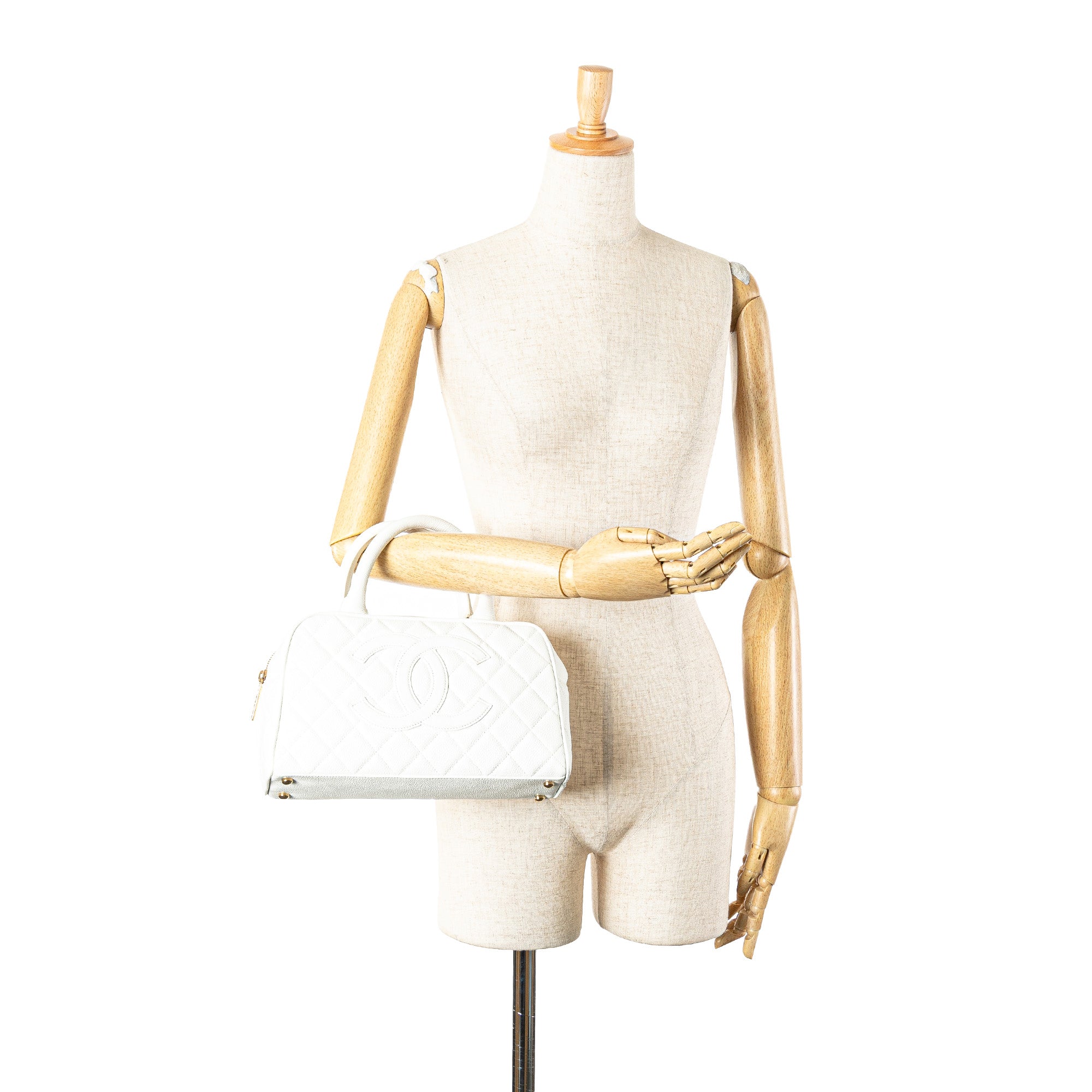 Chanel | Pre-Owned CC Quilted Caviar Bowling Bag | White