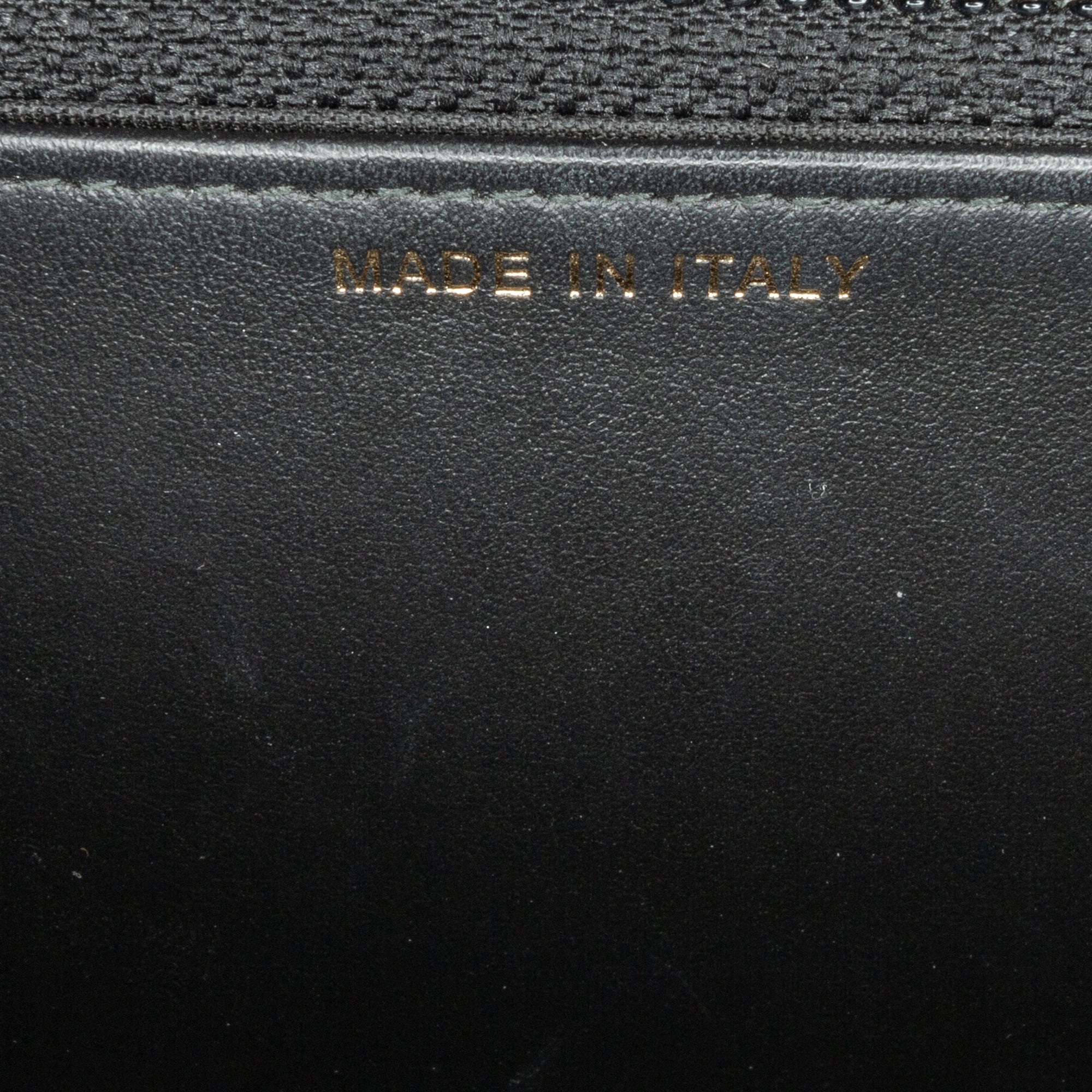 Chanel | Pre-Owned Quilted Crackled Patent Pearl Strap Wallet On Chain | Black