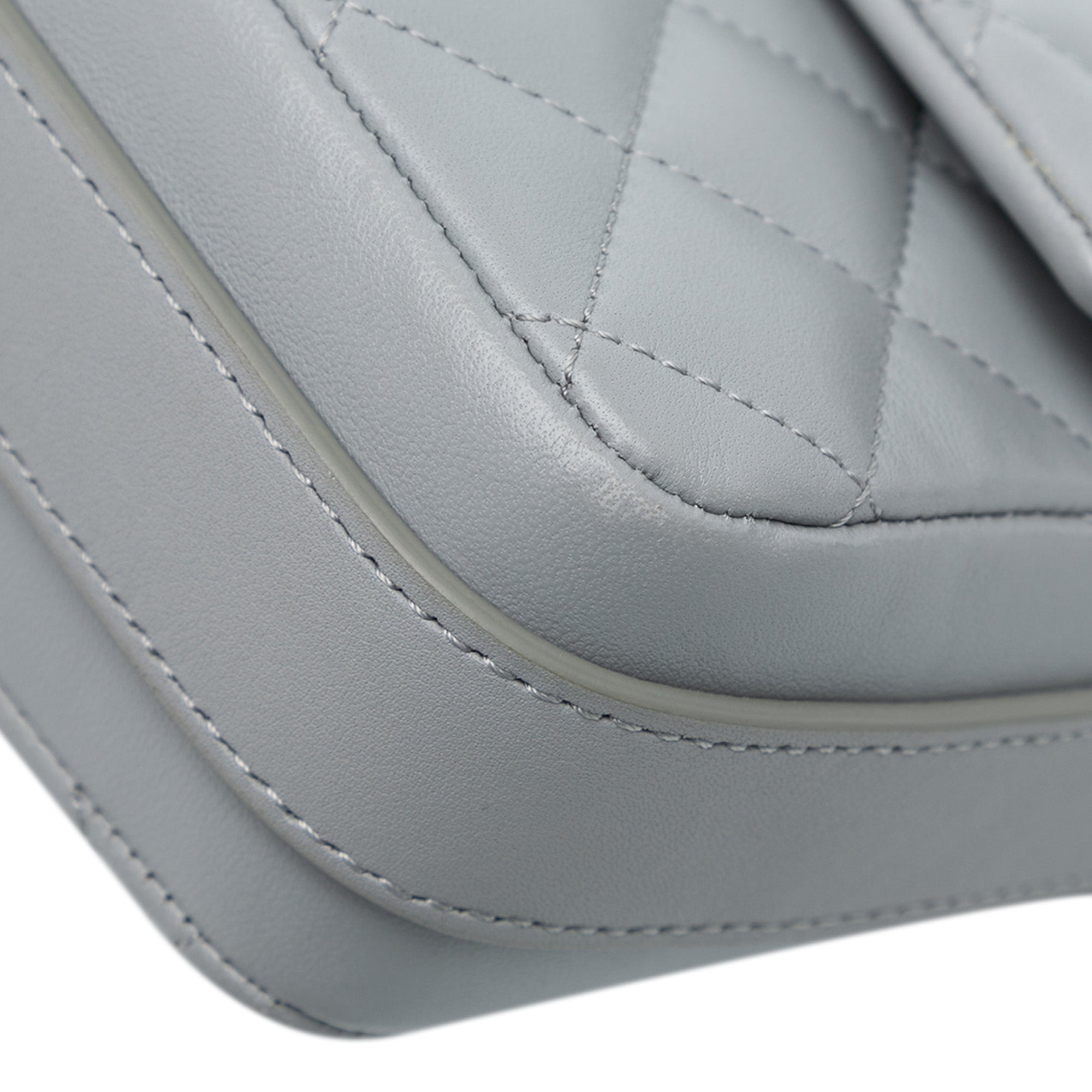 Chanel | Pre-Owned Quilted Calfskin Bolero de Flap - I | Gray