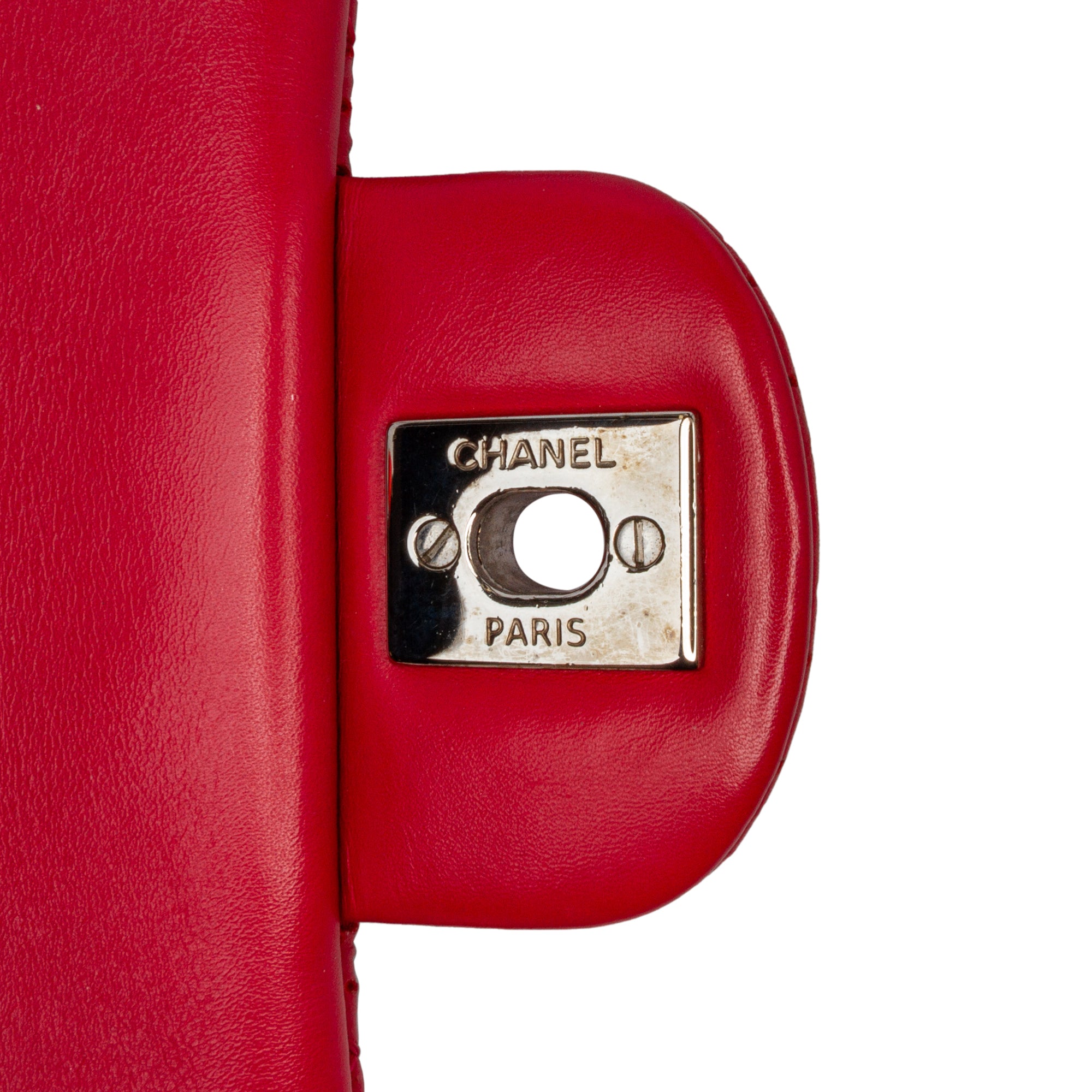 Chanel | Pre-Owned Medium Perforated Lambskin Punch Flap | Red