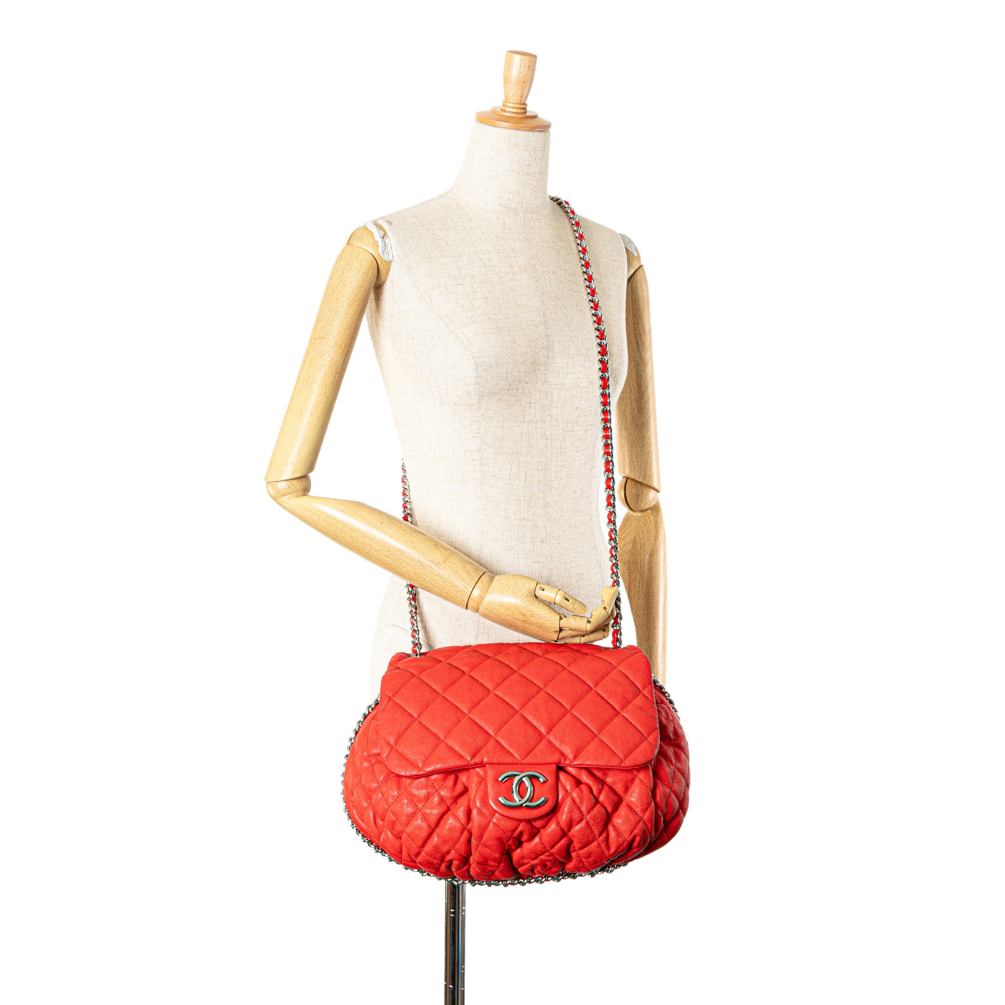 Chanel | Pre-Owned Large Quilted Lambskin Chain Around Flap | Red