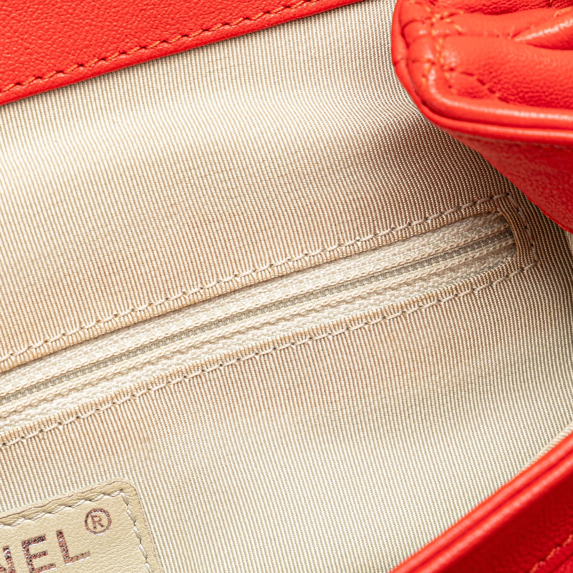 Chanel | Pre-Owned Large Quilted Lambskin Chain Around Flap | Red