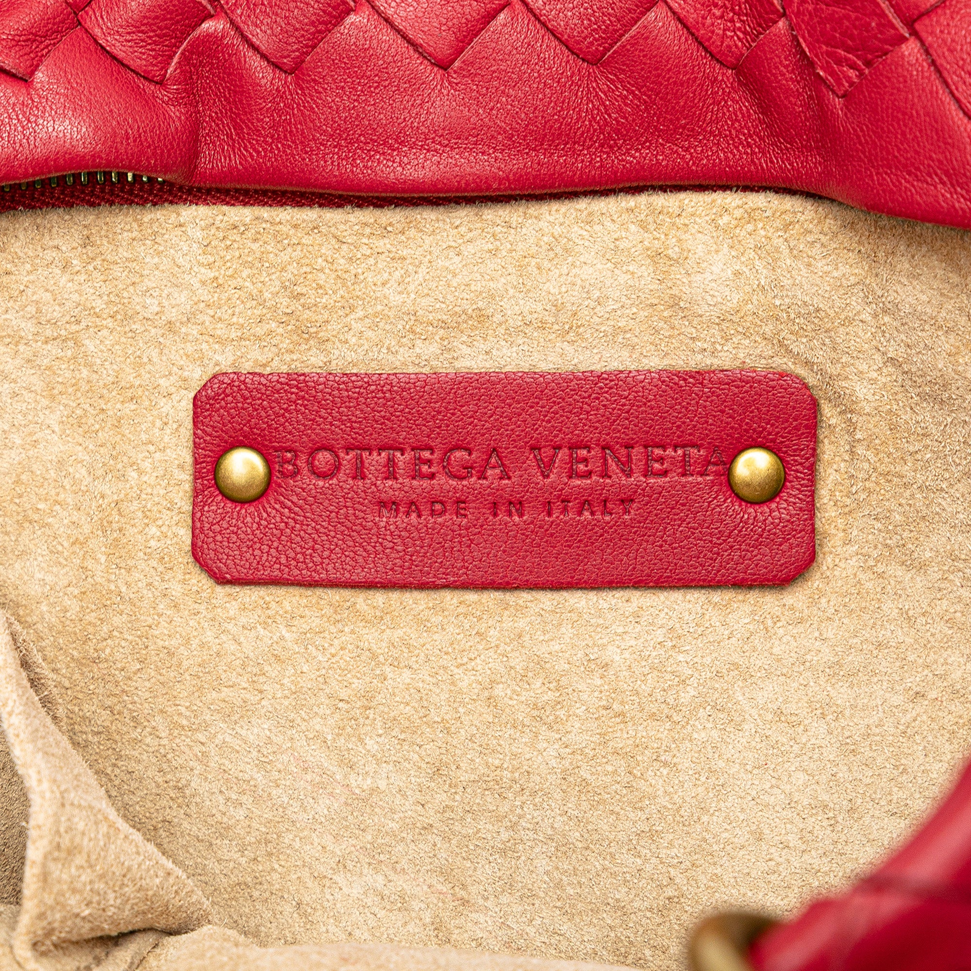 Bottega Veneta | Pre-Owned Small Nappa Intrecciato Capri | Red