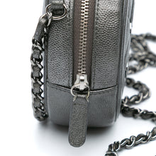 Chanel | Pre-Owned Metallic Caviar CC Filigree Round Clutch with Chain | Black