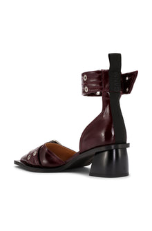 Feminine Buckle Open Cut Pump Naplack | Burgundy