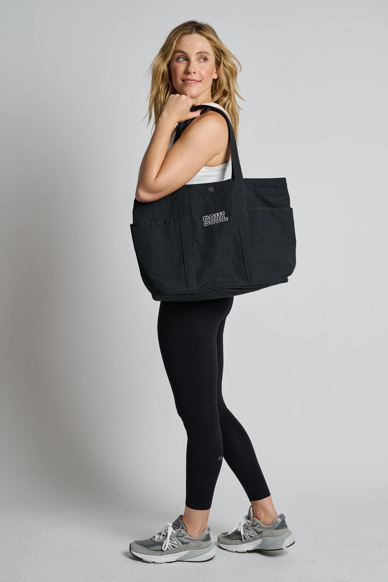 Lululemon | Daily Multi-Pocket Tote | Black