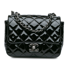 Chanel | Pre-Owned Mini Square Classic Patent Single Flap - III | Black