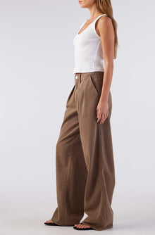 AMO Denim | Sheryl Trouser in Coffee