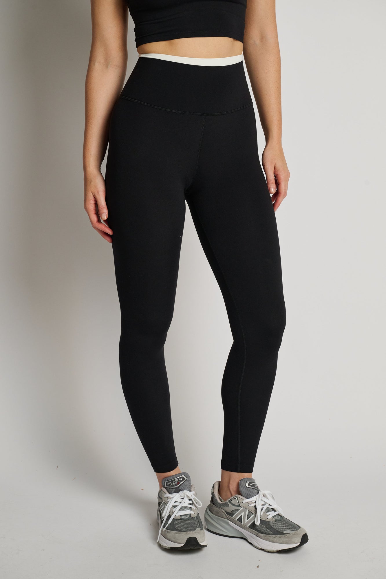 Women | SPLITS59 | Dual High Waist Airweight 7/8 | Black/White