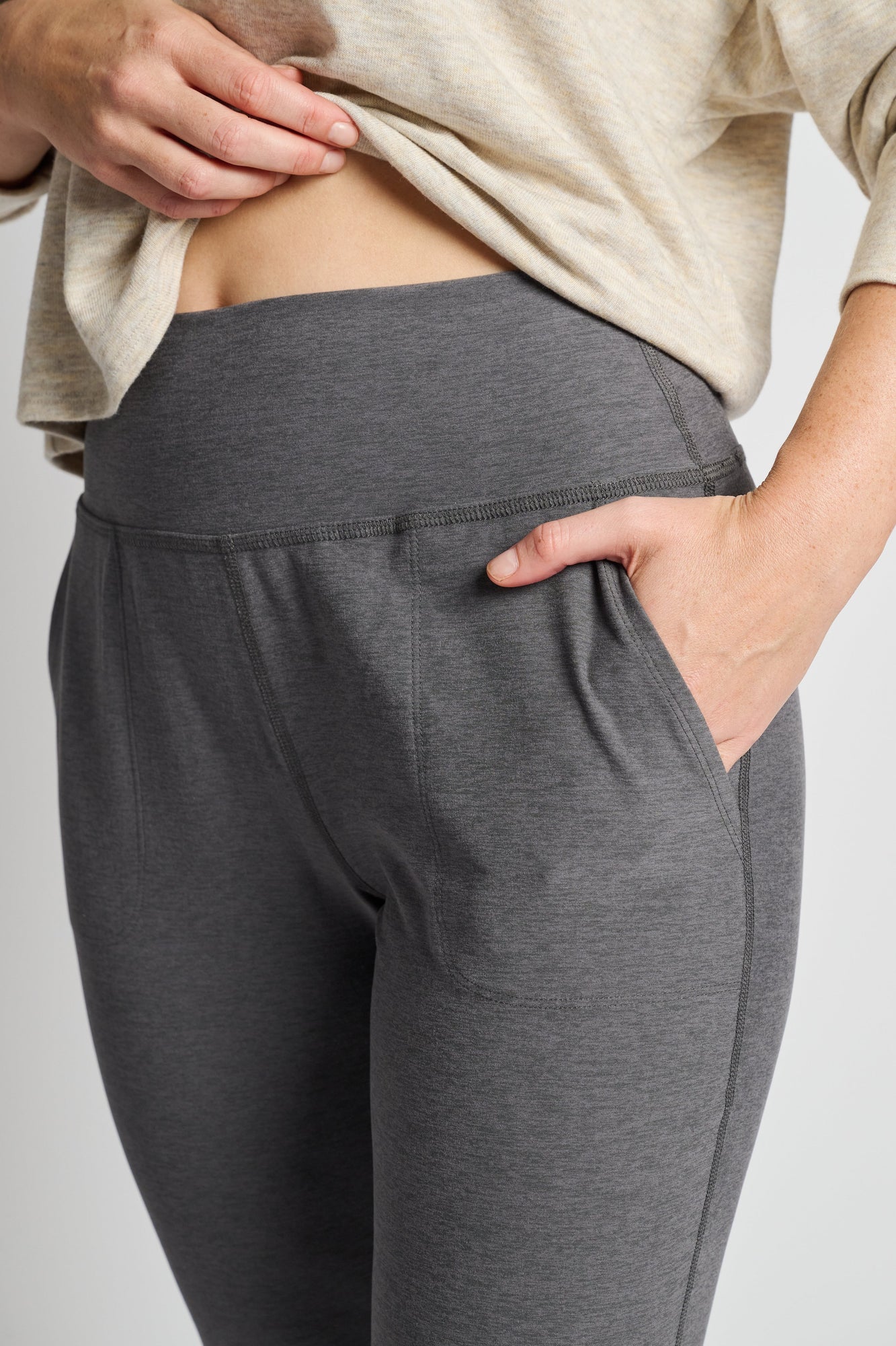 Women | Beyond Yoga | Spacedye Midi Jogger | Grey