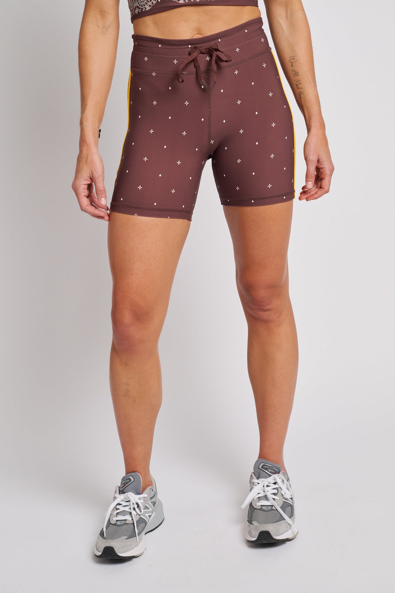 The Upside | Mikkola 5In Spin Short | Brown