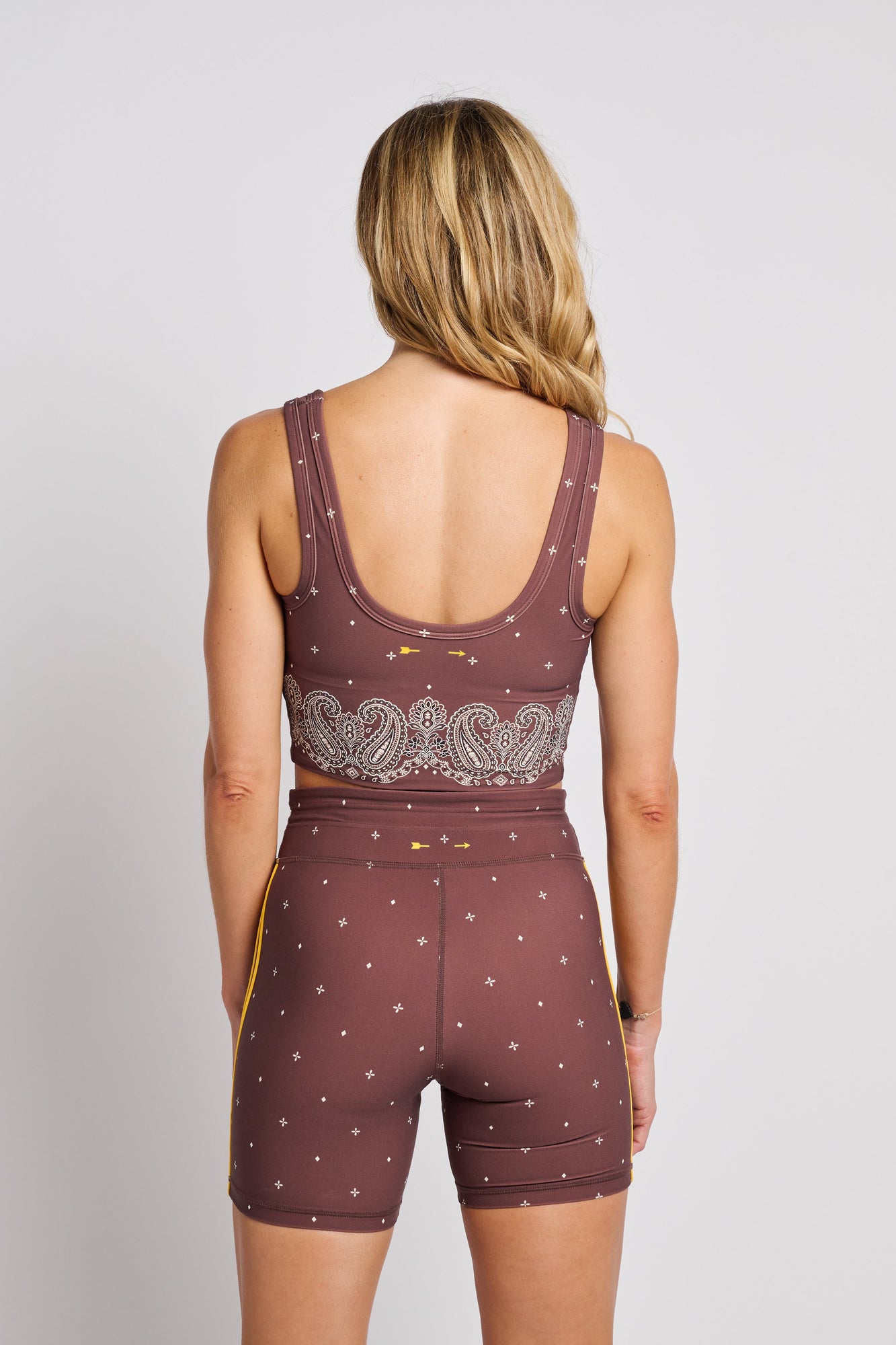The Upside | Mikkola Lou Scoop Crop | Brown