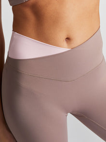 P.E Nation | Wander F/L Legging | Light Pink
