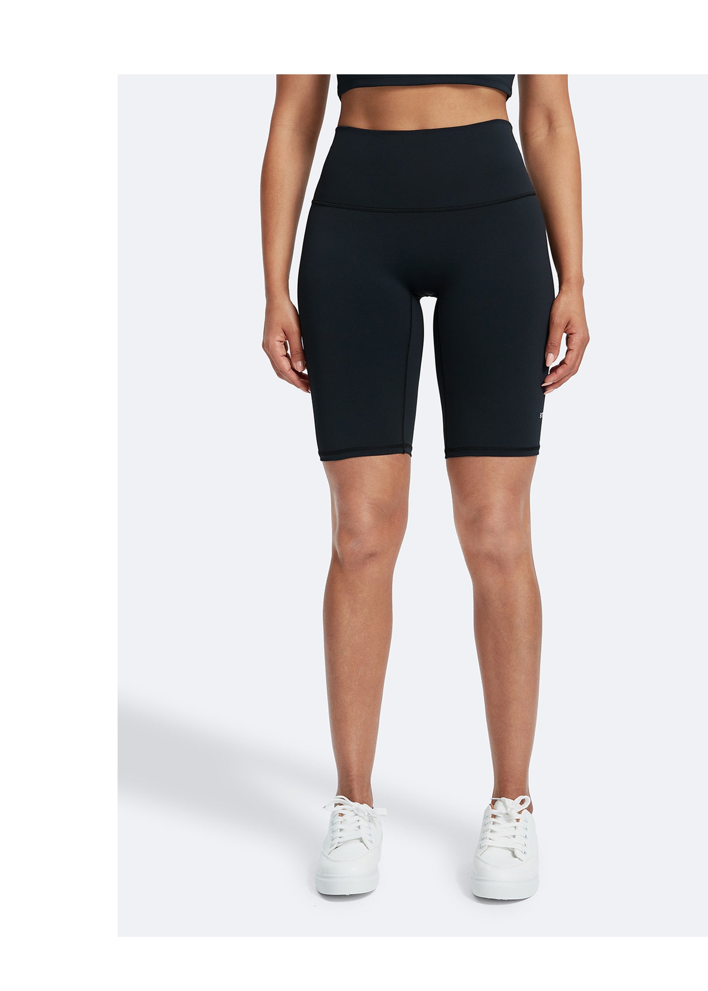 Sculpting Fit Pilates Shorts | Black