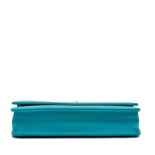 Chanel | Pre-Owned Caviar Bicolor CC Wallet On Chain | Blue/Aqua
