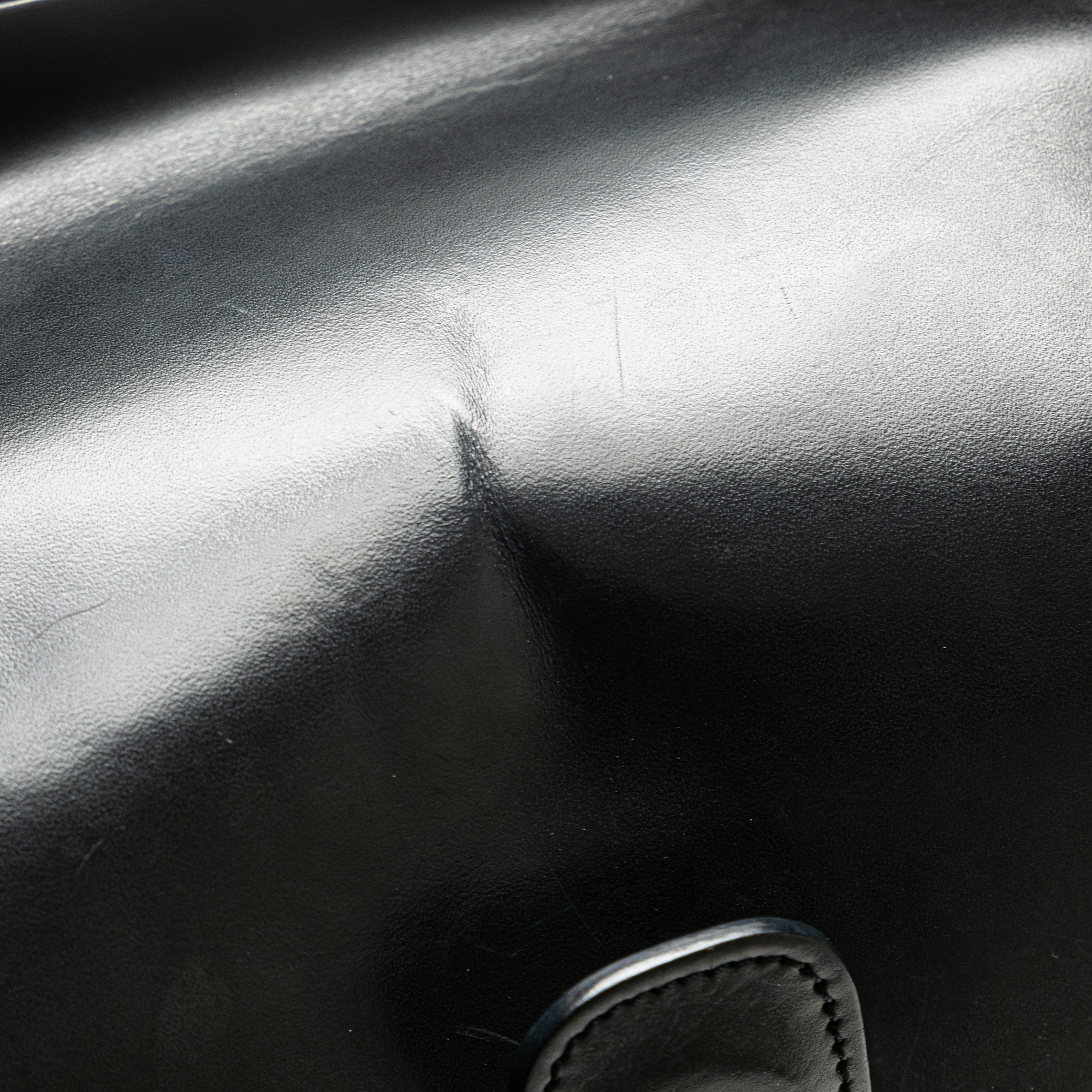 Louis Vuitton | Pre-Owned Epi Sac Verseau | Black