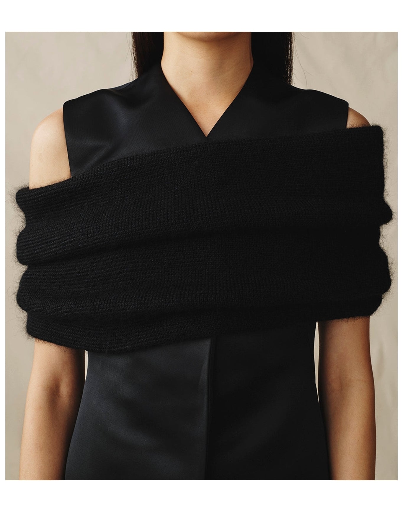 The Evening Wrap in Silk Mohair | Black