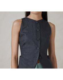 The Sculpted Vest | Charcoal