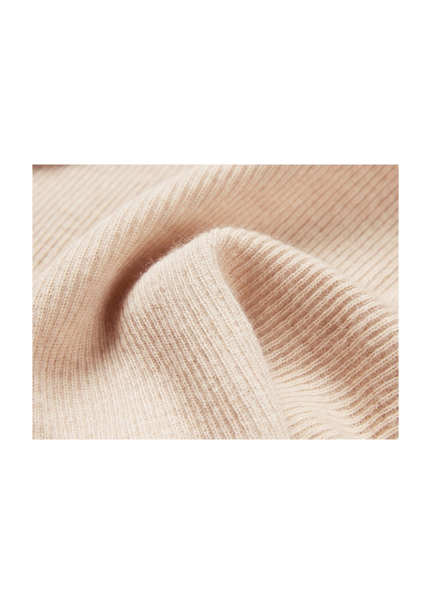 Turtleneck Cashmere Sweater | Beige