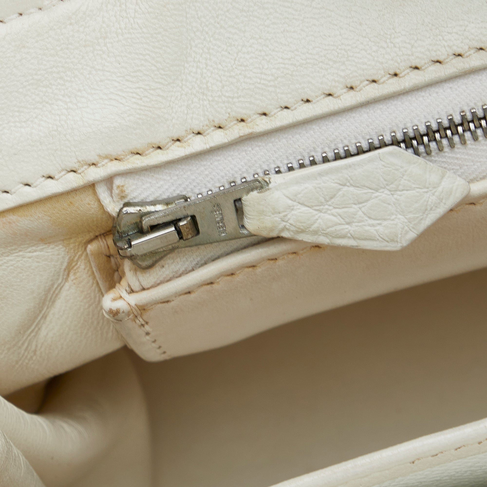 Hermes | Pre-Owned Clemence Birkin 30 | White