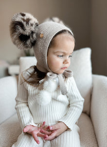Unisex | Honeycomb Cashmere Bonnet with Animal Print Poms | Beige