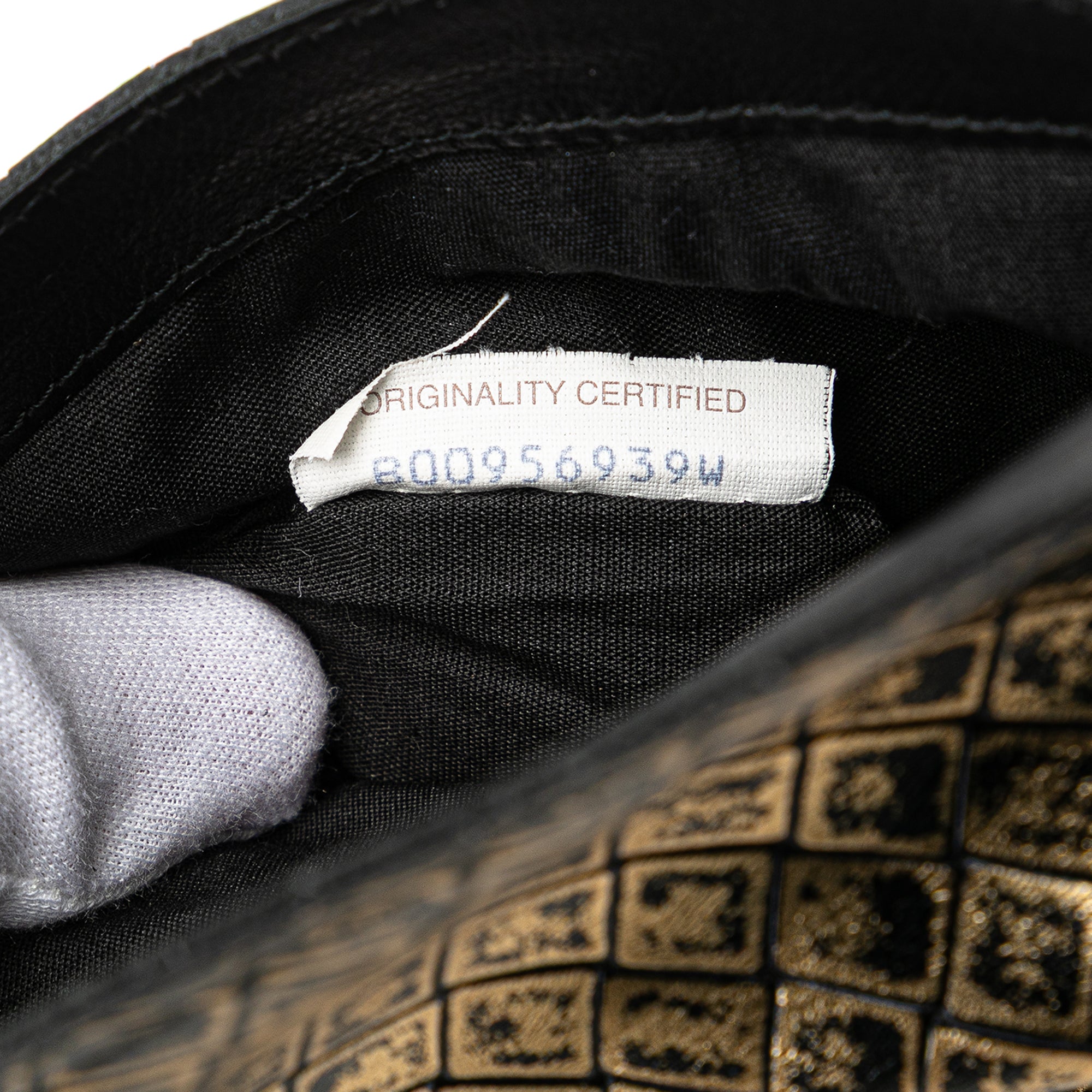 Bottega Veneta | Pre-Owned Intrecciomirage Butterfly Charm Chain Flap | Gold