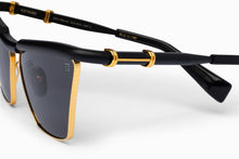 Womens | Victoire Sunglass | Matte Black - Gold - Black | Dark Grey