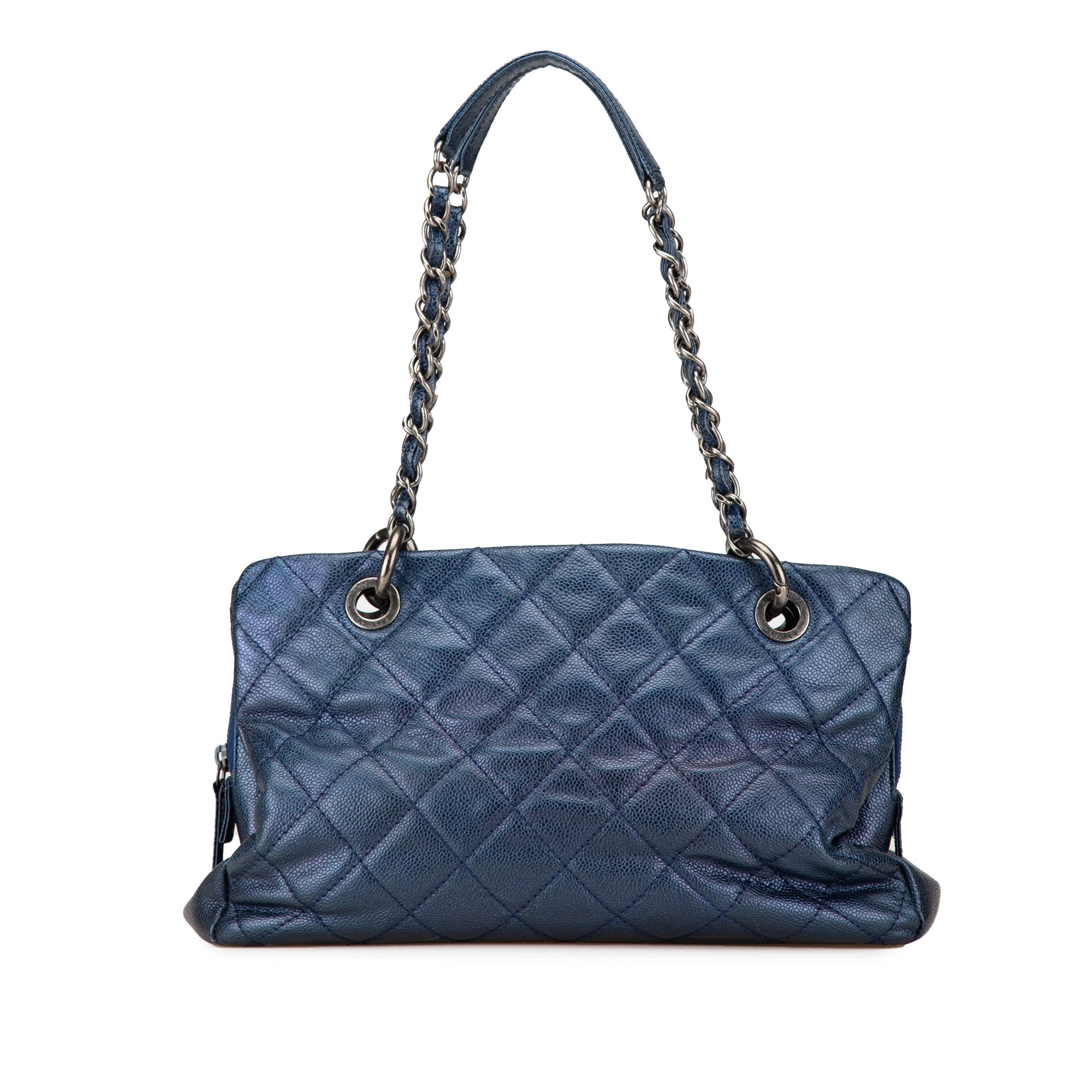Chanel | Pre-Owned Quilted Iridescent Caviar Chic Shopping Tote | Blue/Dark Blue