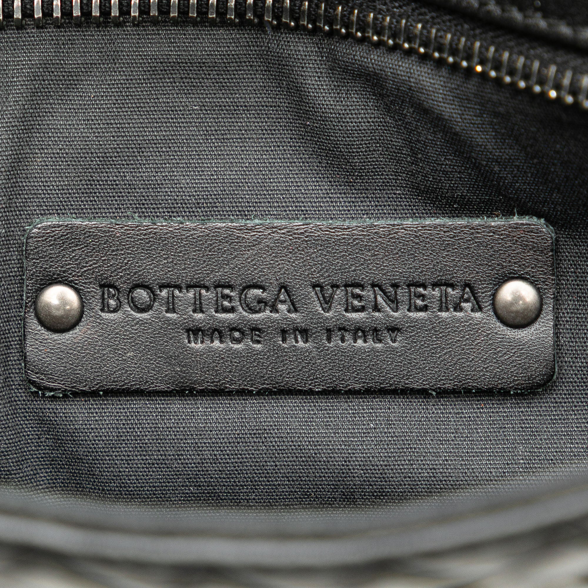 Bottega Veneta | Pre-Owned Leather Intrecciato Crossbody | Black