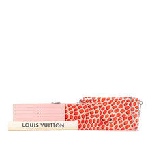 Louis Vuitton | Pre-Owned Monogram Vernis Jungle Dots Pochette Felicie | Pink