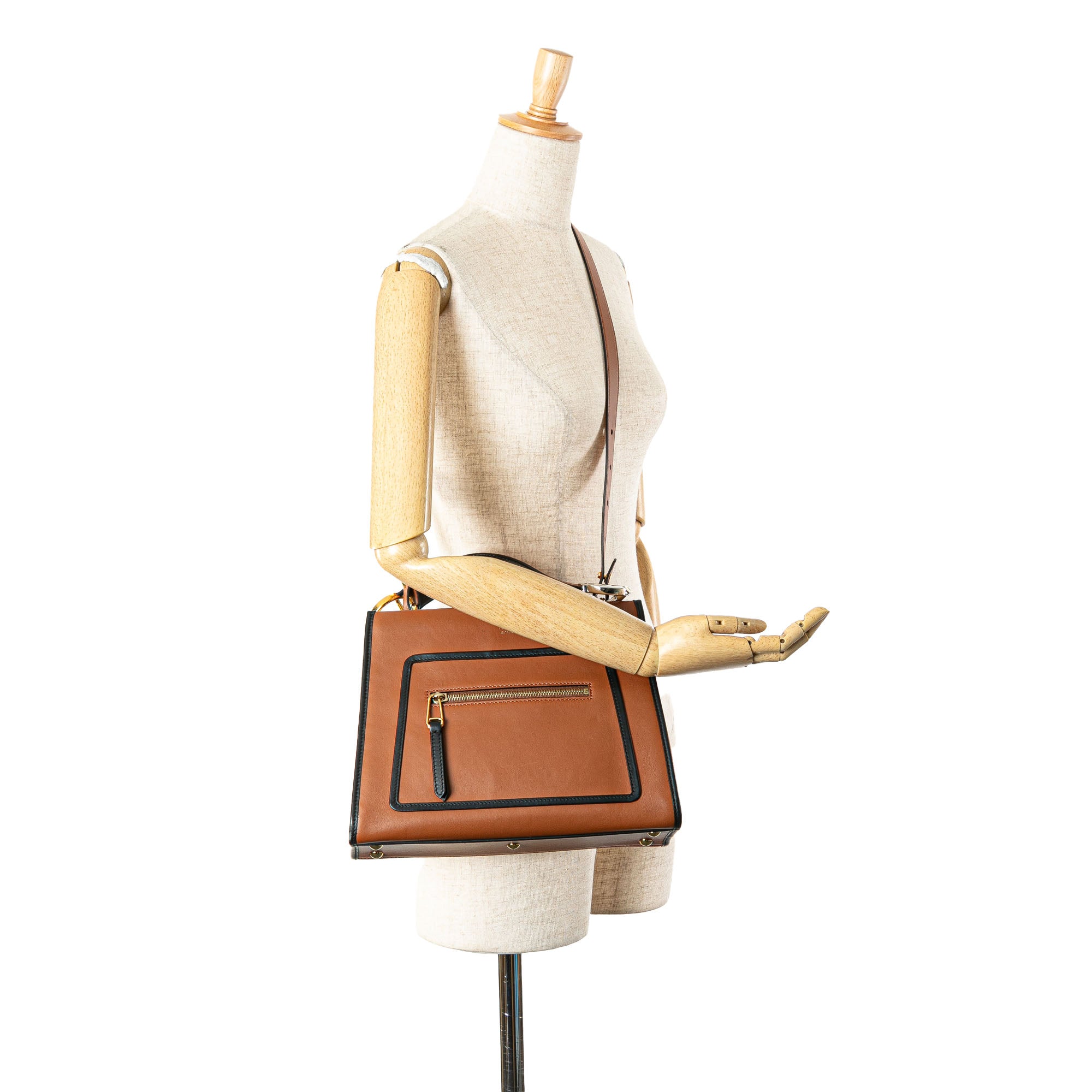Fendi | Pre-Owned Small Leather Runaway Satchel | Brown/Camel
