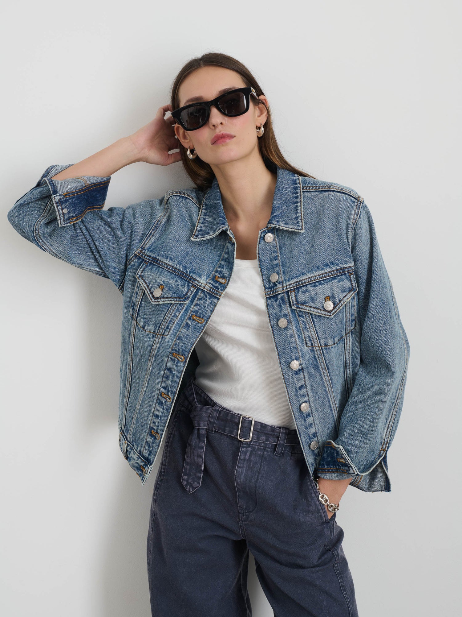 Women | The Denim Jacket | Akita Wash