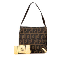 Fendi | Pre-Owned Zucca Canvas Shoulder Bag - I | Brown
