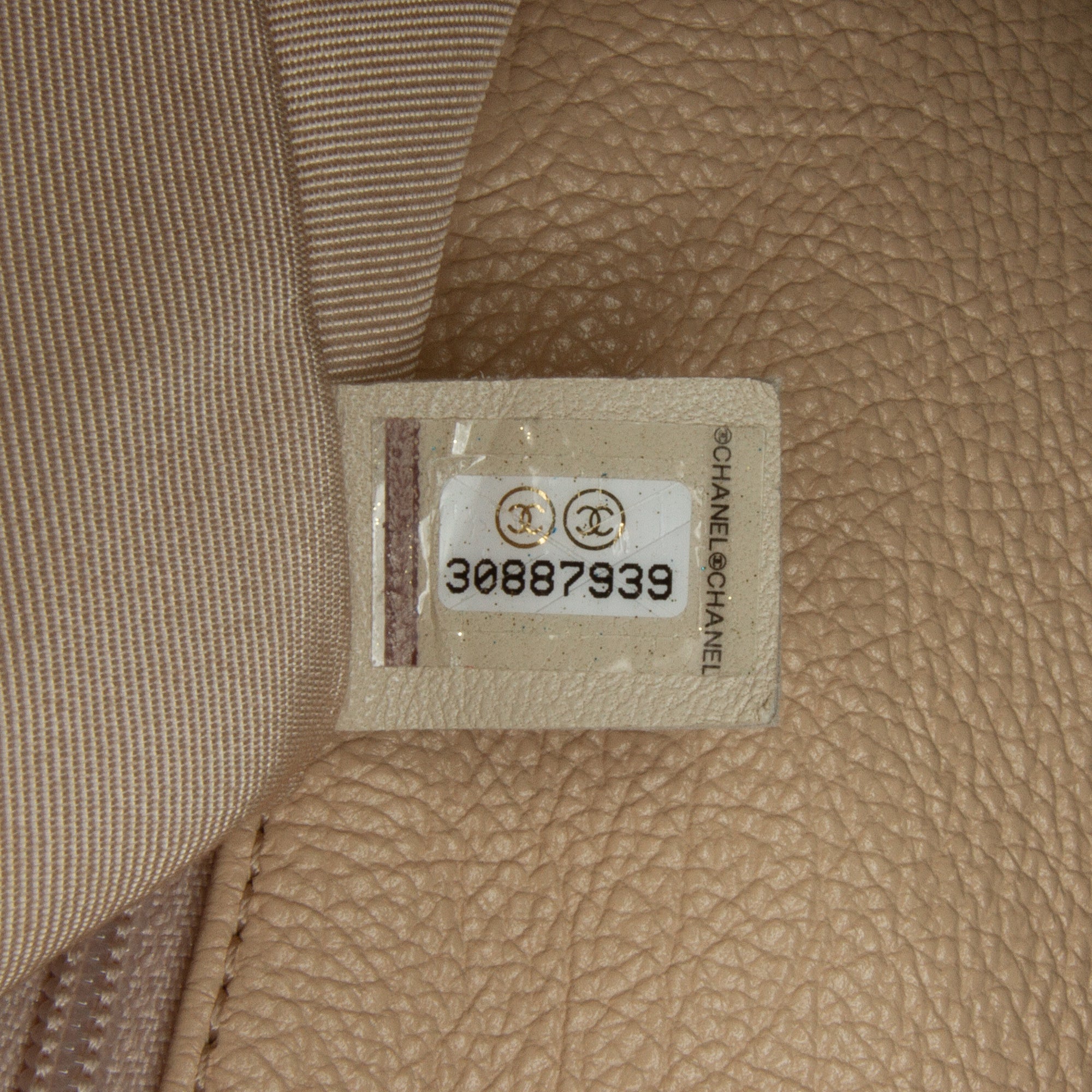 Chanel | Pre-Owned Medium Crochet Calfskin 19 Flap | Brown/Beige