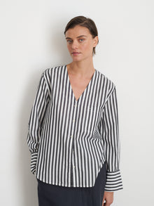 Women | Crosby V-Neck Shirt | Striped Cotton Poplin Charcoal x White