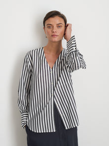 Women | Crosby V-Neck Shirt | Striped Cotton Poplin Charcoal x White
