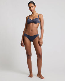 Noir Navy